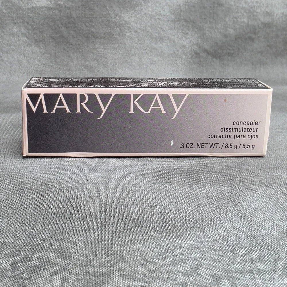 Mary Kay Concealer Ivory 2 #023468 - Full Size - NEW in Box